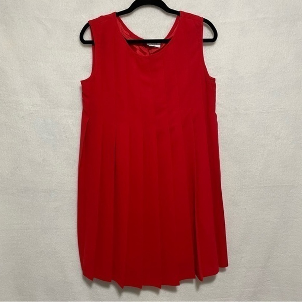 Laundry by Shelli Segal pleated red dress, size 12